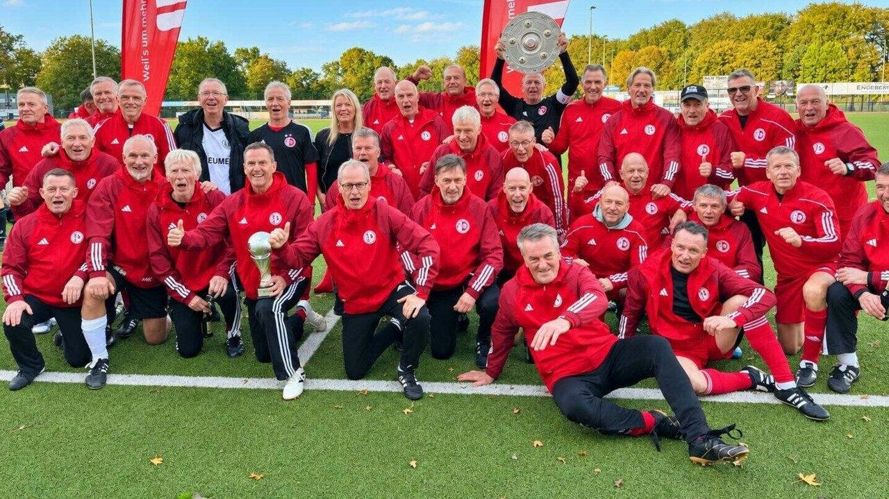 Arminia Bielefeld gewinnt den Sparkassen-Cup der Ü60-Kreisauswahl